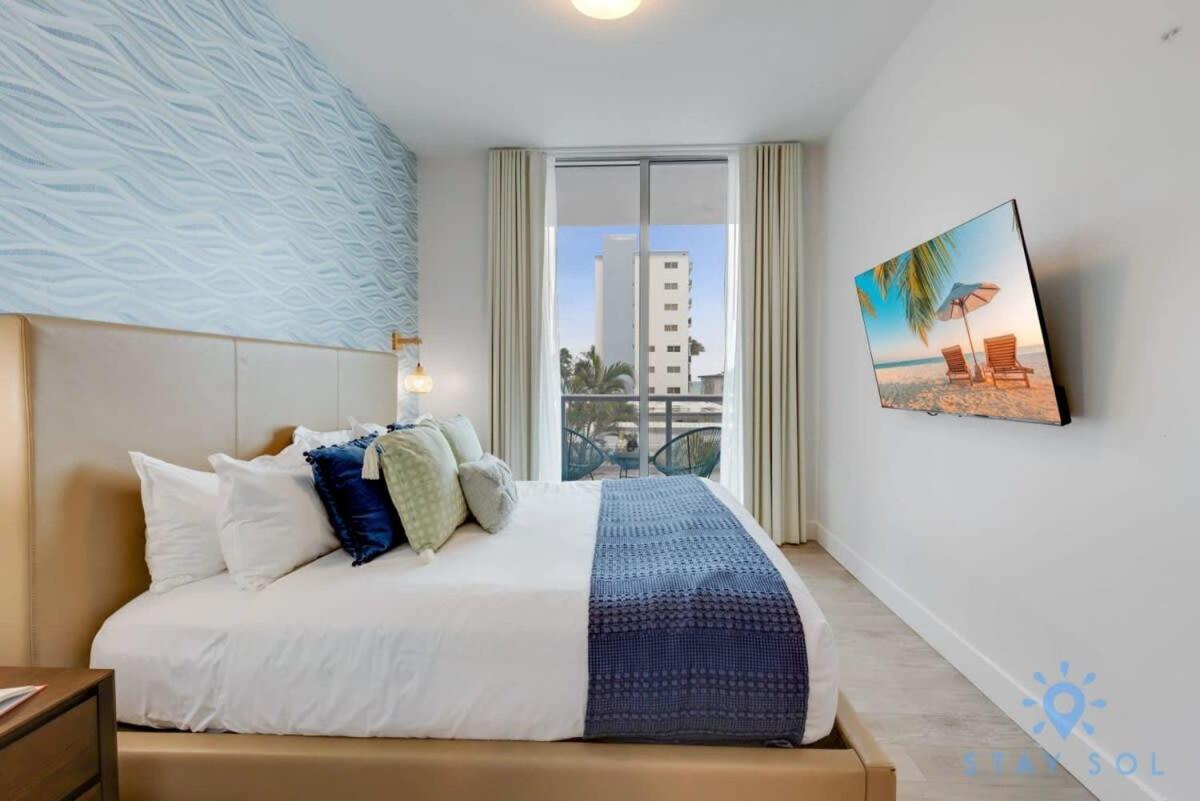Rooftop Pool & Hot Tub - Gym - Hollywood Beach 외부 사진