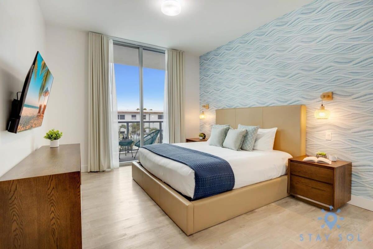 Rooftop Pool & Hot Tub - Gym - Hollywood Beach 외부 사진
